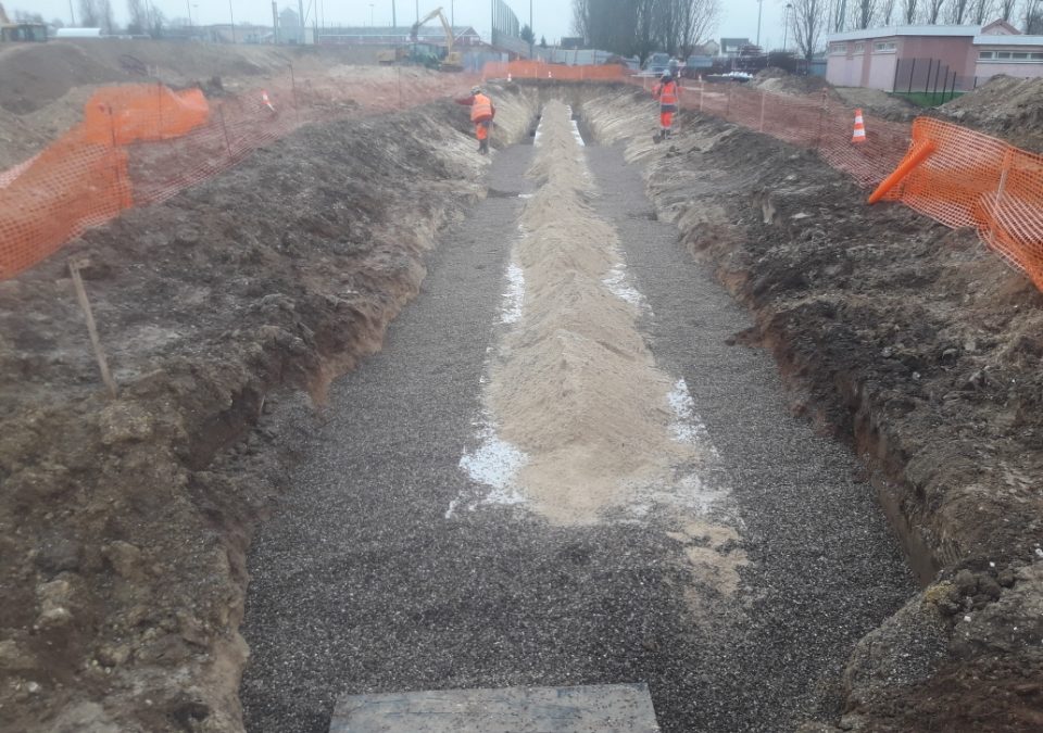 Réalisation d’un bassin d’infiltration au Stade Leo la grange commune des Mureaux